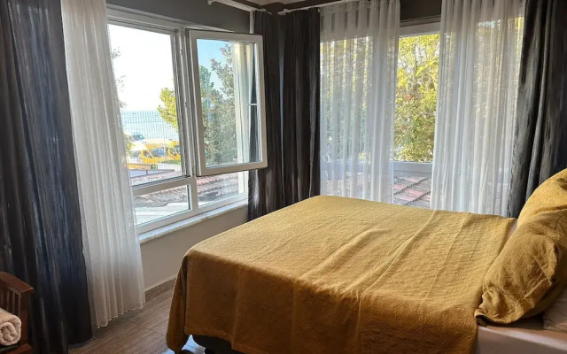 Lion Boutique Hotel