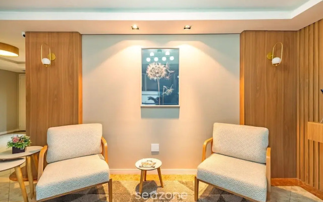 3BR Apt w/ BBQ 80m From Beach Erv0101