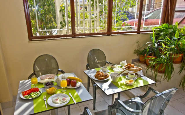 Nafsika Hotel