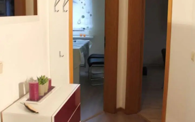 2 am Lustgarten Modern Retreat