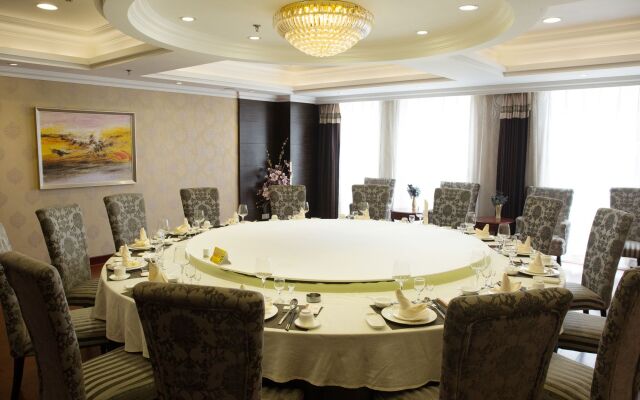 Enrichee Gloria Plaza Hotel Qingdao