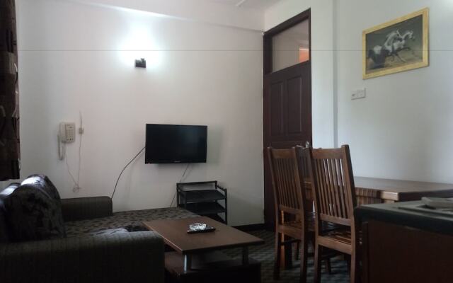 Everglow Apartment