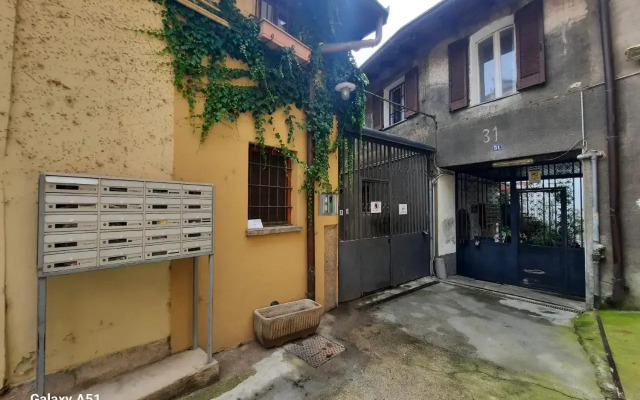 Unique 4 Storey House on Naviglio 4Bd, 4Bt