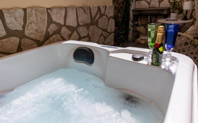 Suite Apartment con Jacuzzi in Piazzetta
