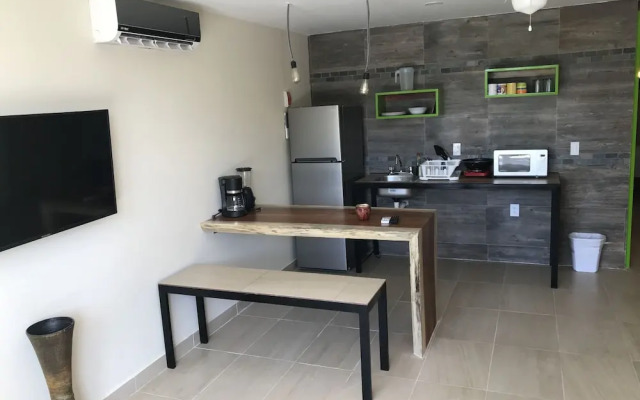 Brisas 10 Beachside Suites