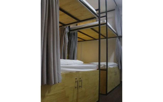 Vector Hostel