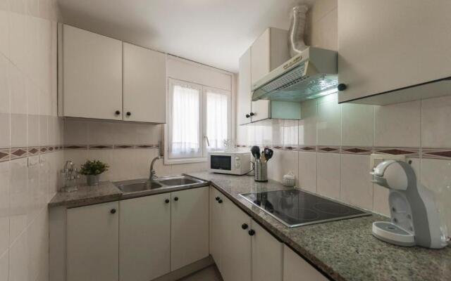 Lets Holidays Apartment Tossa Near Beach 2