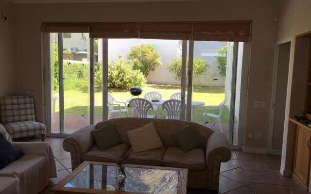 Kingfisher Beach House