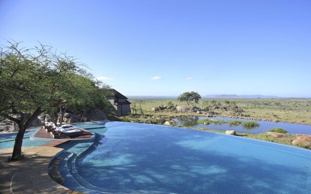 Отель Four Seasons Safari Lodge Serengeti