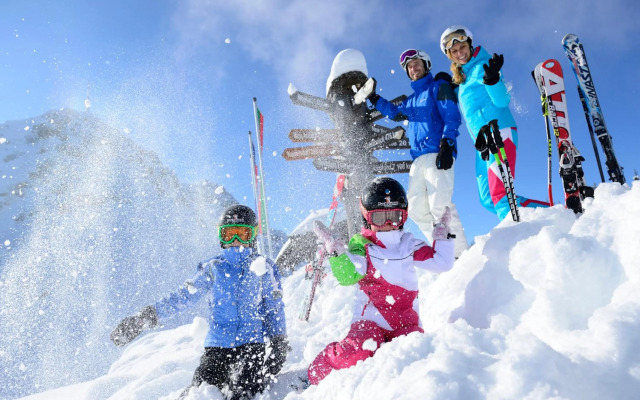 Classic Rooms by Crystal