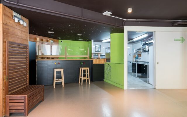 Ganbara Hostel
