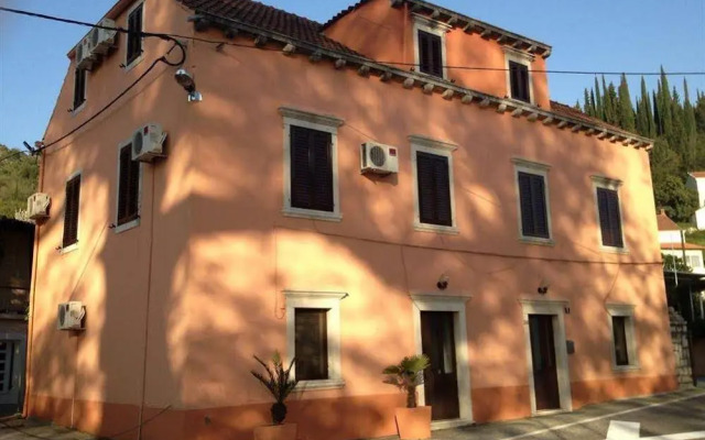 Rooms Mozara