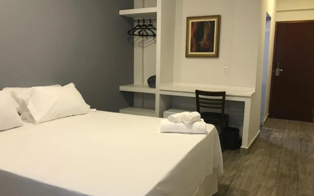 Avenida Park Hotel