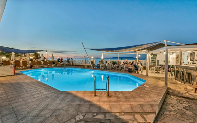 Sunset Beach Hotel