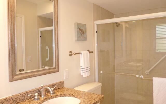 Idyllic Waterfront Home With Pool and Western Exposure