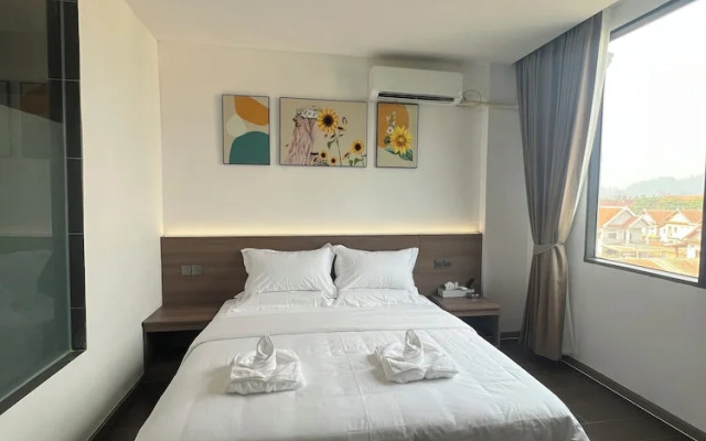 Xianglong Hotel