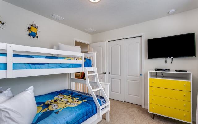 5brm Tiki Bar on Site & Restaurant