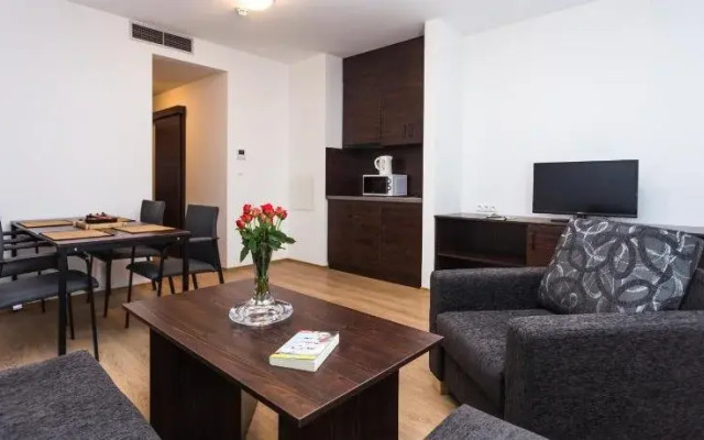 Barok Hotel and Apartments