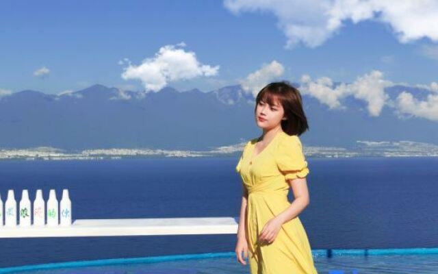 Dali Ling Embroidery·Designer Seaview Holiday Photography Beauty Villa