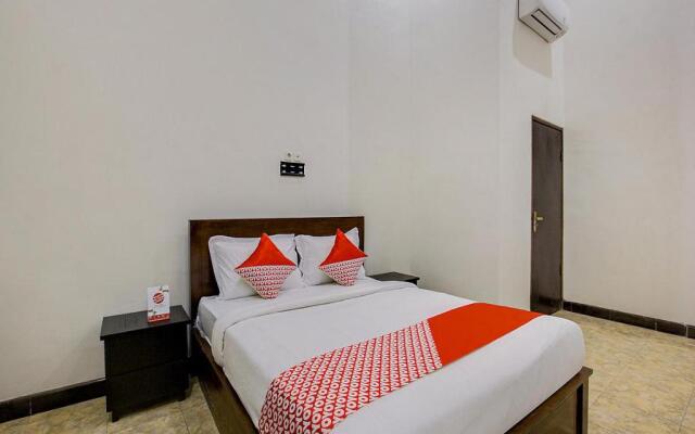 Oyo 2300 Ansori Homestay Syariah