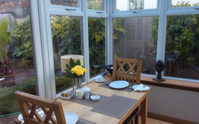 Appin Guest House