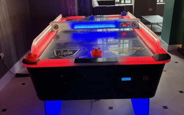 Student Only Nova