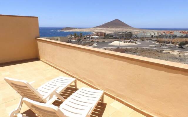 Apartment 1 Bedroom With Wifi And Sea Views 108680