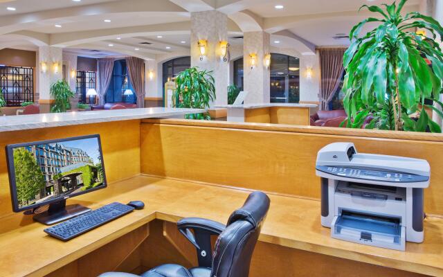 Holiday Inn Hotel & Suites North Vancouver by IHG