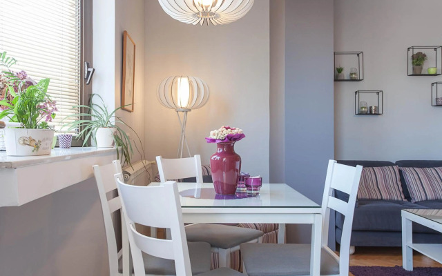 Violet Apartment