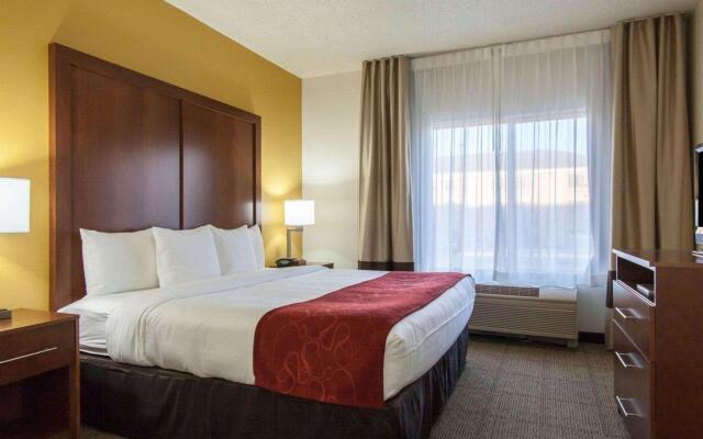 Comfort Suites Tulsa Central