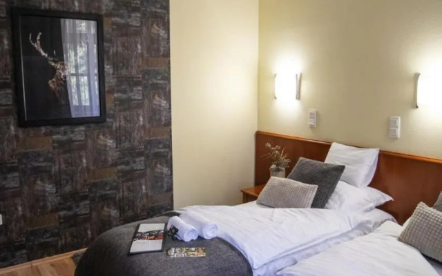 4 Évszak Hegyihotel