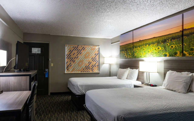 Days Inn by Wyndham Central San Antonio NW Medical Center