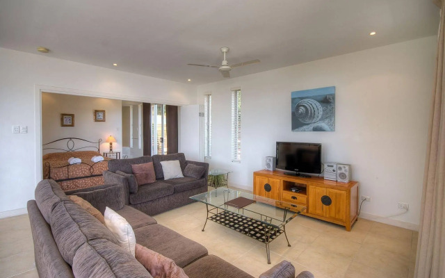 Rainbow Ocean Palms Resort