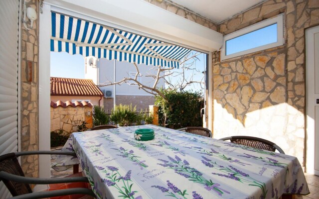 Amazing Apartment in Medulin With 1 Bedrooms and Wifi