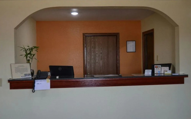 Scottish Inns & Suites Eau Claire