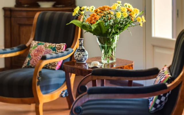 Forte dei Marmi renewed 6 bedroom villa