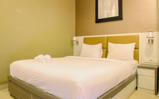 Deluxe and Modern Studio M Gold Tower Apartment