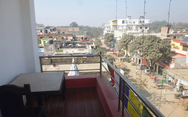 Jatak Guest House - Hostel