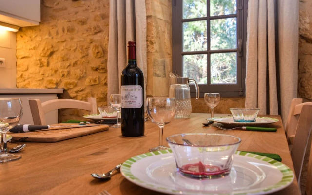 Cozy Holiday Home in Saint-Germain-de-Belves with Garden