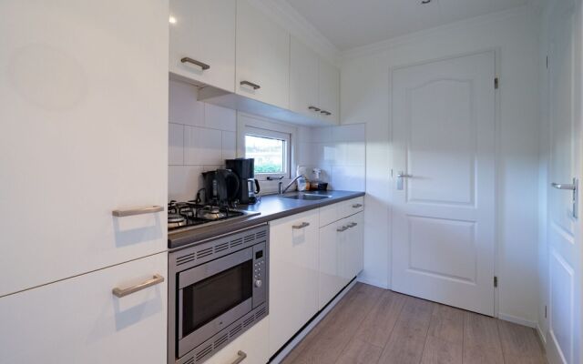 Well Furnished Chalet with Garden near Brunssummerheide