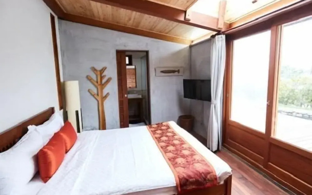 Chang House