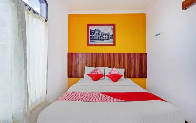 OYO 90426 Near Mall Ciputra 2