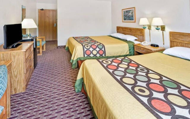 Super 8 Motel - Mars/cranberry/pittsburgh Area