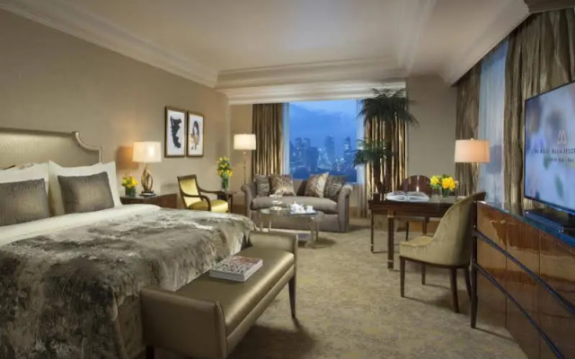 The Suites at Hotel Mulia Senayan