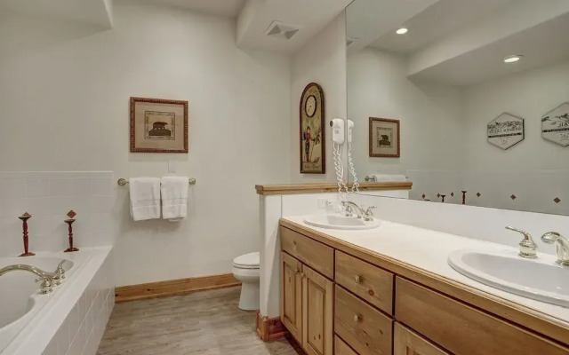 Arrowhead Village 310PC - 2 Br Condo