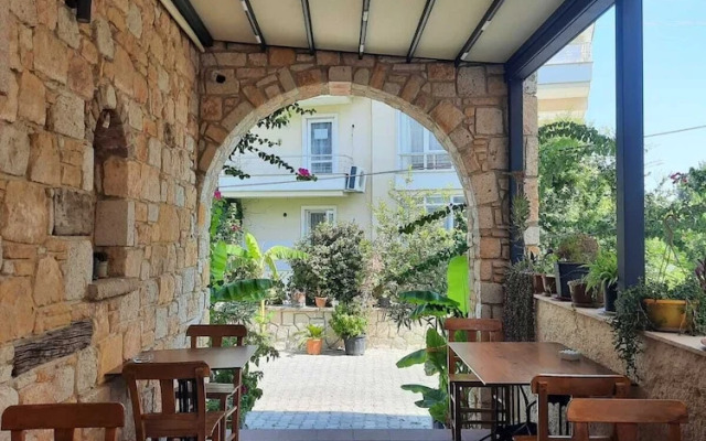 Adil Otel