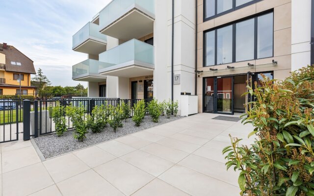 Sunny Rewal Apartments by Renters