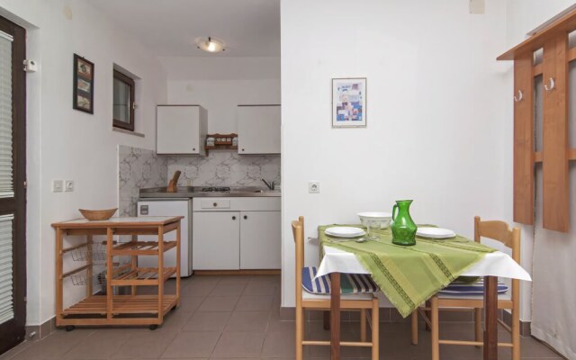 Apartments Eddi 66