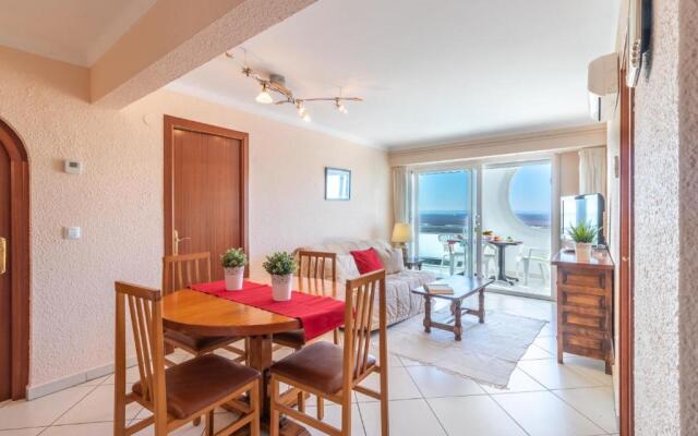 112-Apartamento soleado con vistas al mar