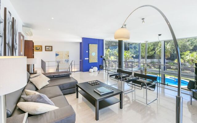 Villa BAY Blue by Priority